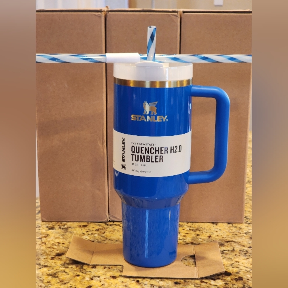 Stanley Arctic Twist Quencher 40oz Tumbler - Priority Shipping